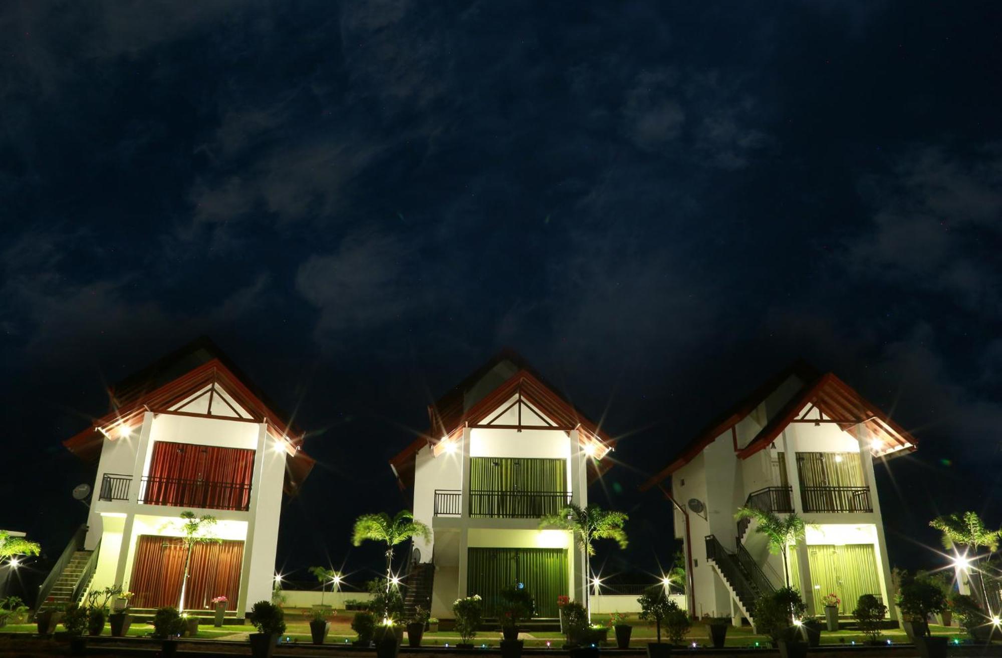 Avonil Resort Yala Tissamaharama Ngoại thất bức ảnh