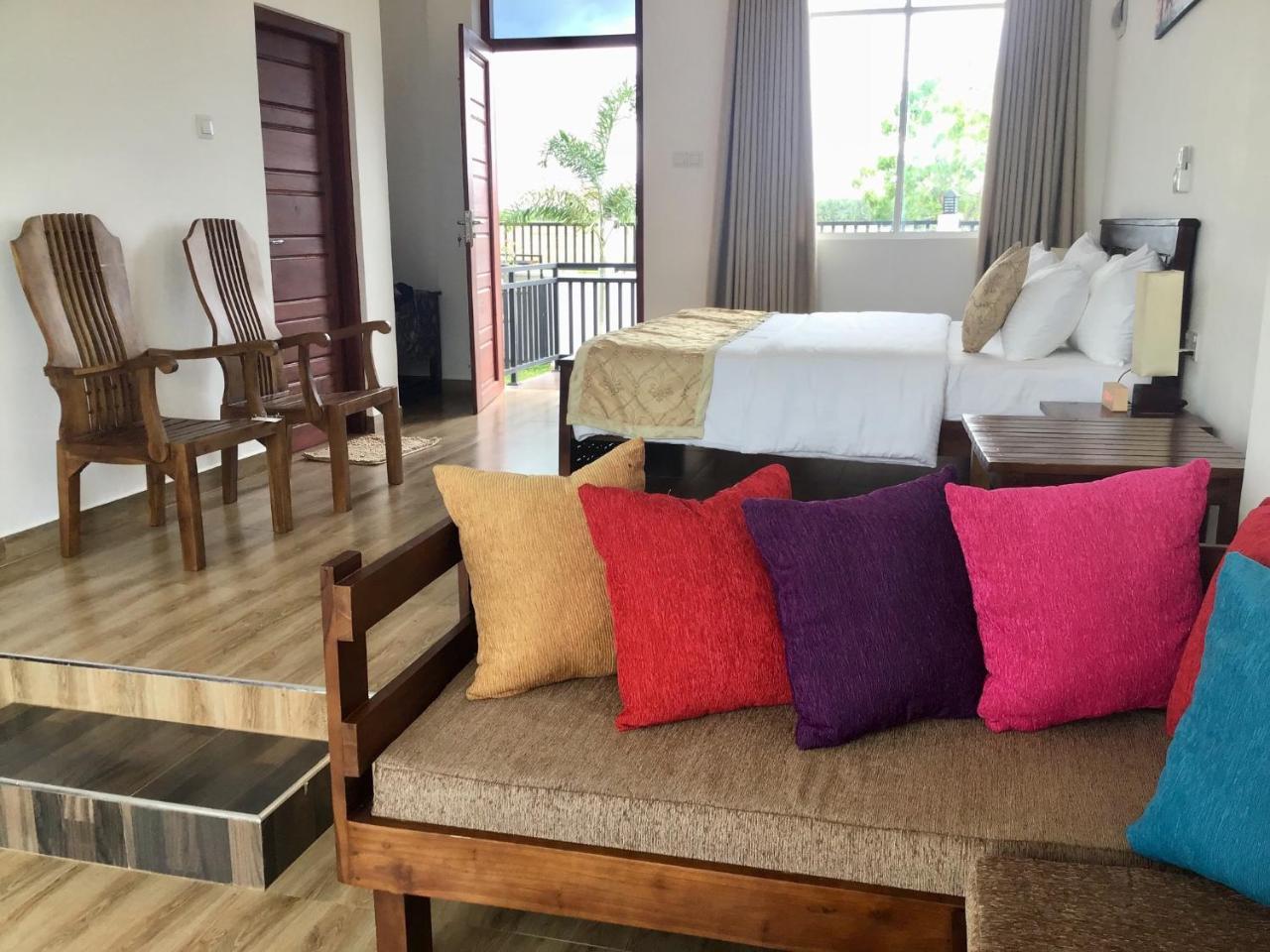 Avonil Resort Yala Tissamaharama Ngoại thất bức ảnh