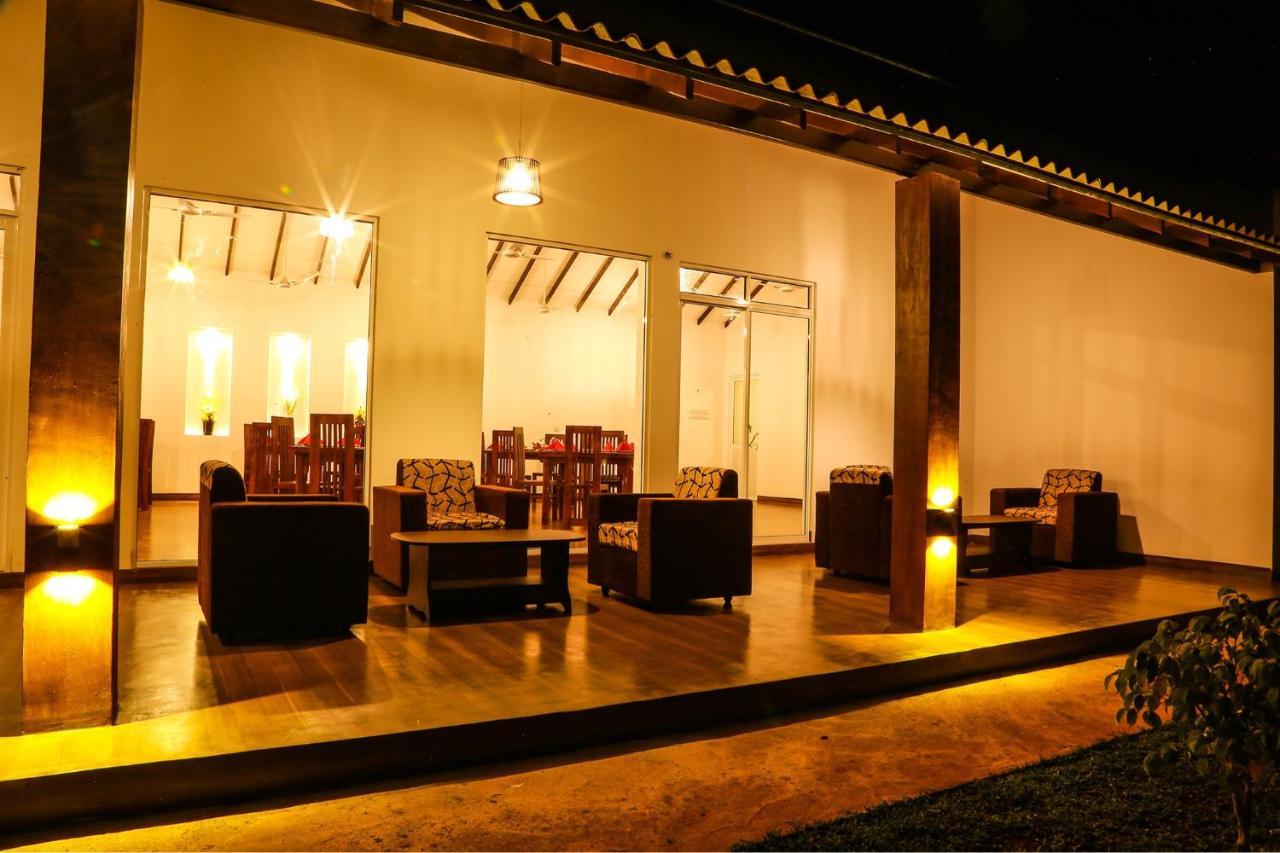 Avonil Resort Yala Tissamaharama Ngoại thất bức ảnh