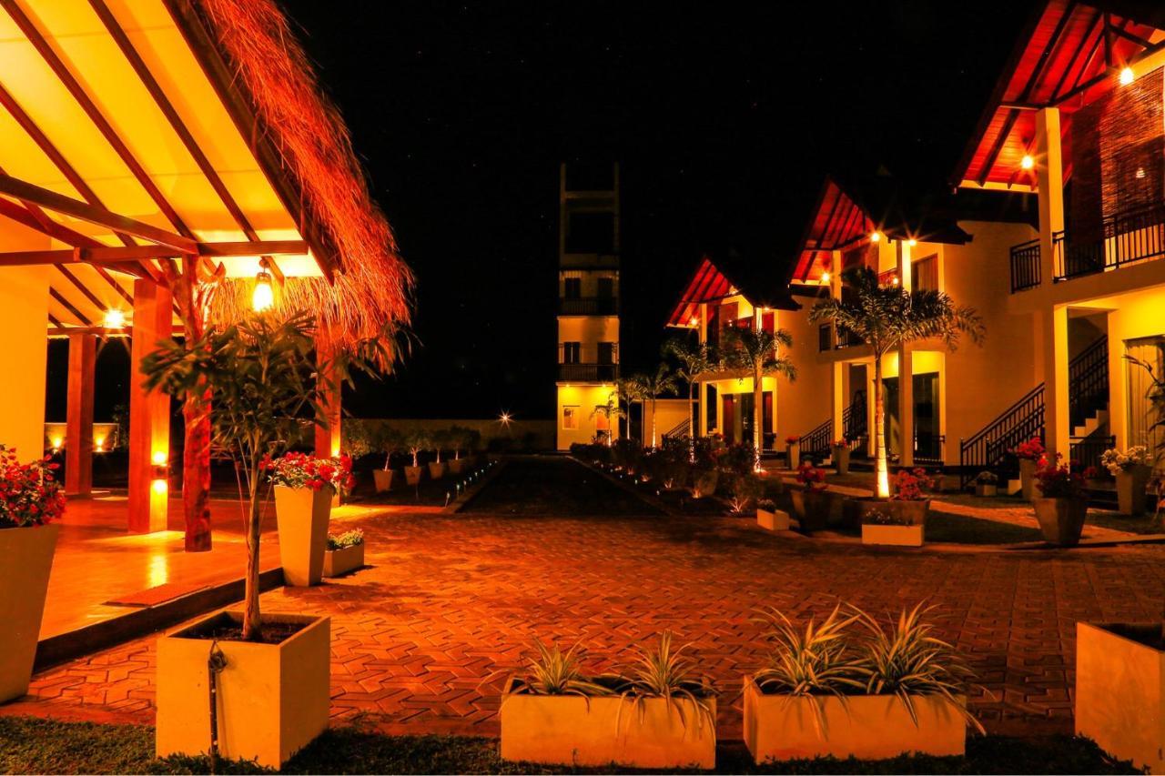 Avonil Resort Yala Tissamaharama Ngoại thất bức ảnh