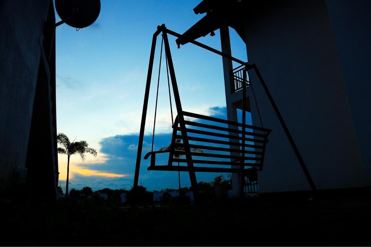 Avonil Resort Yala Tissamaharama Ngoại thất bức ảnh