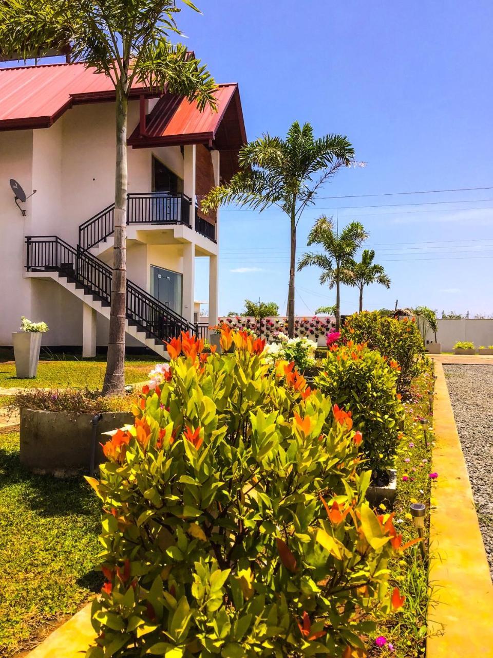 Avonil Resort Yala Tissamaharama Ngoại thất bức ảnh
